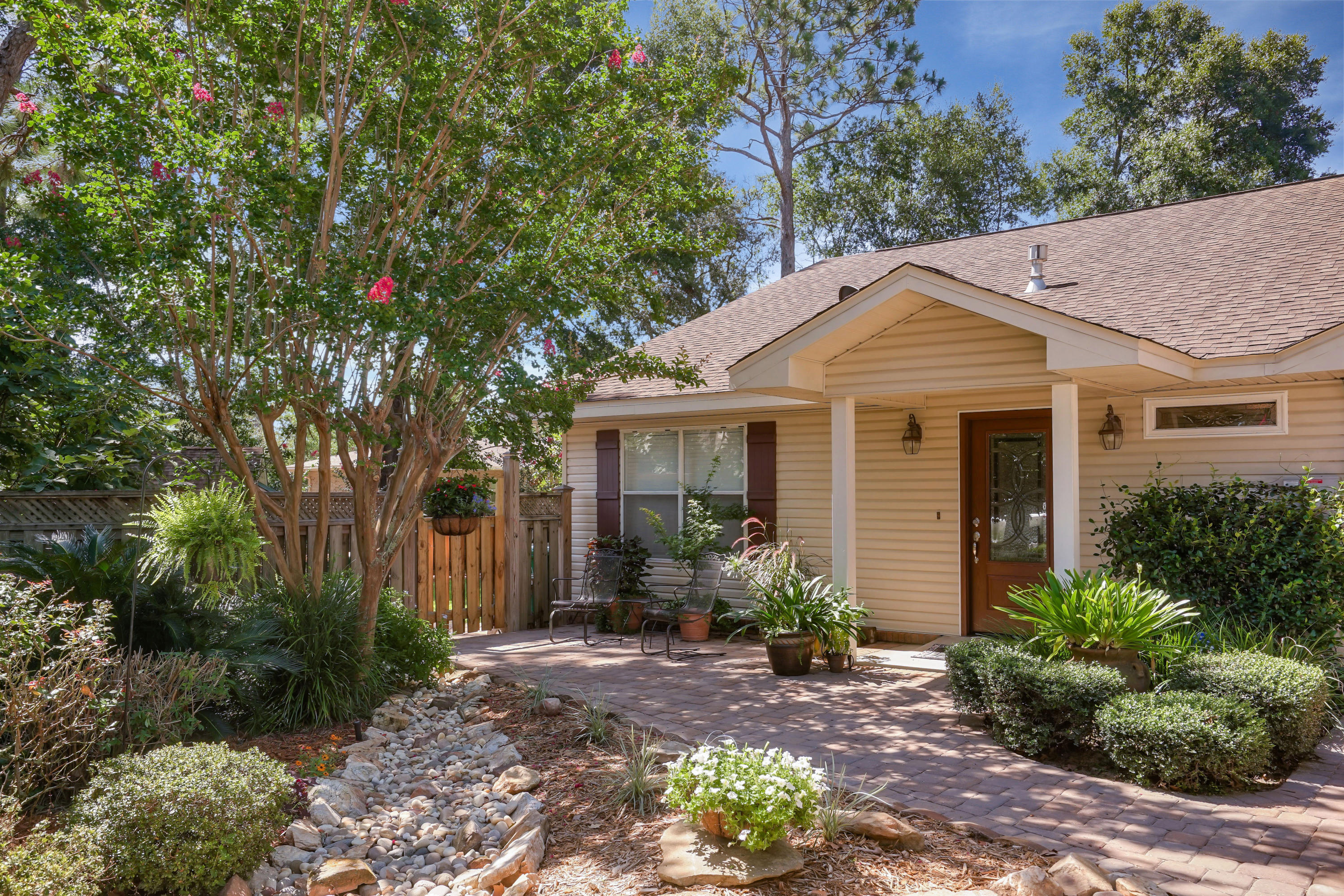 LA CHATEAU - Residential