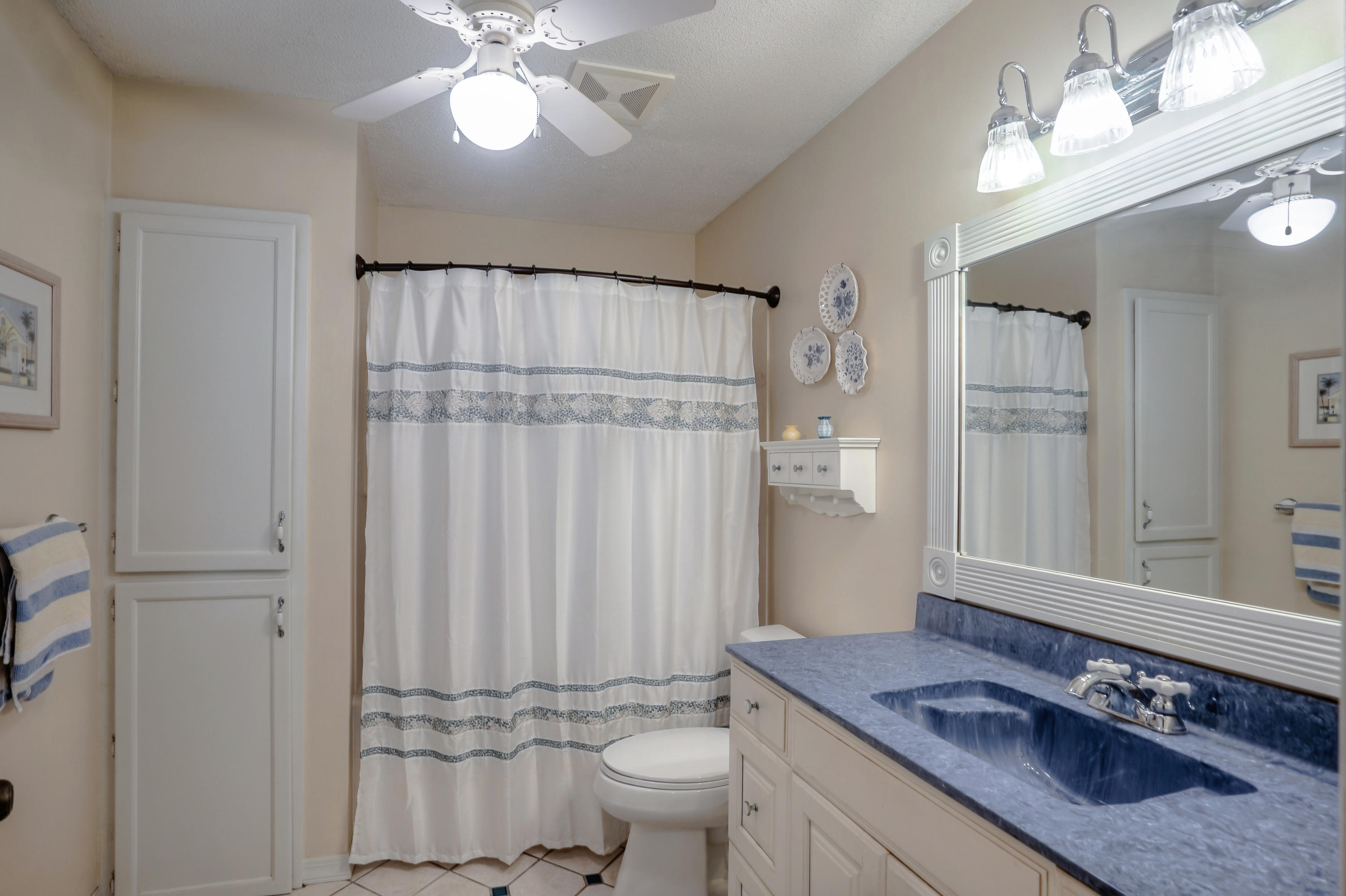 LA CHATEAU - Residential