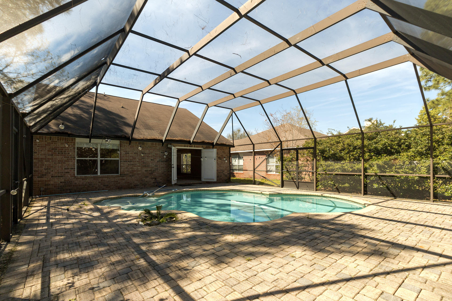 QUAIL LAKE - Residential