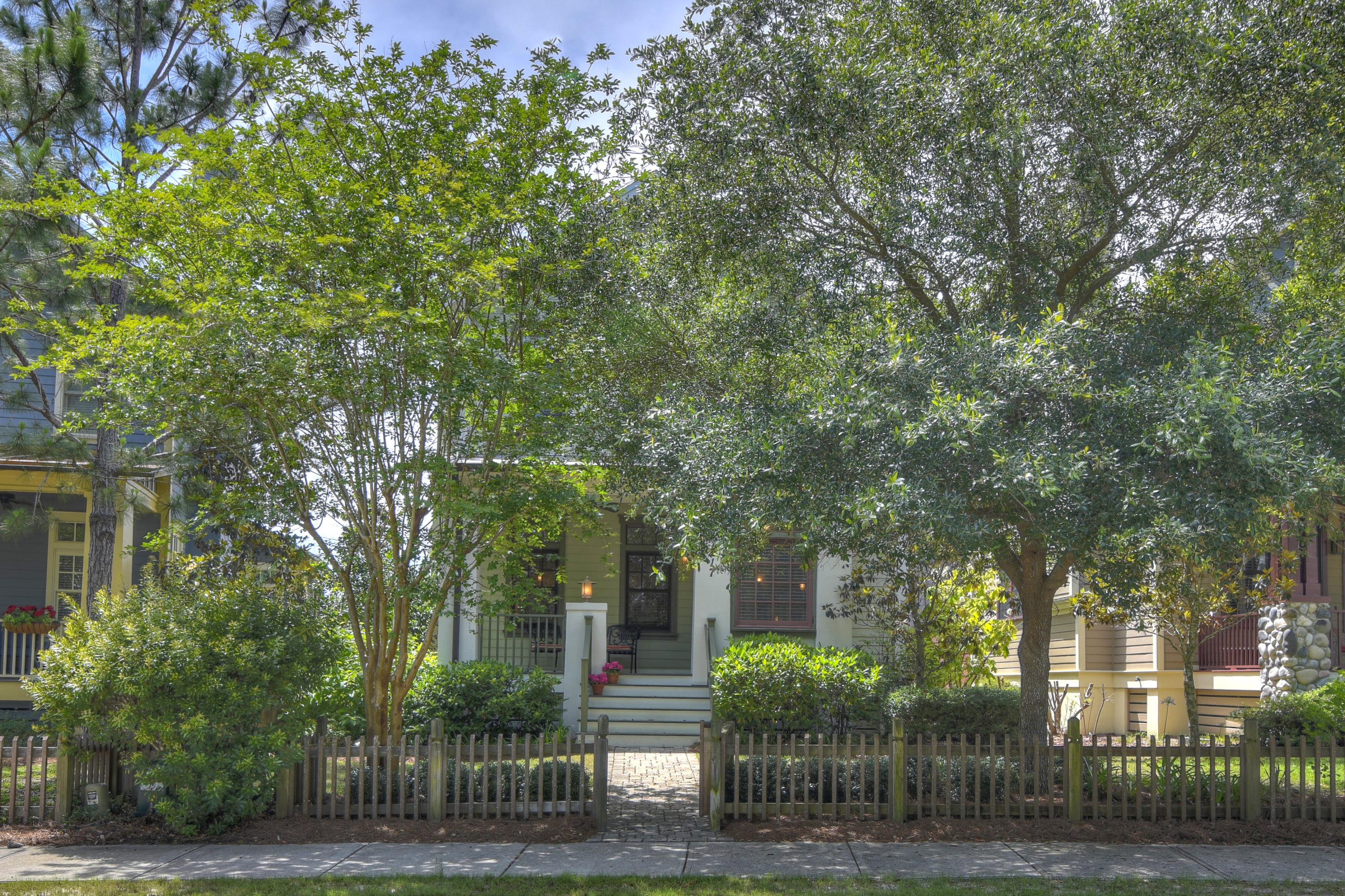 Wild Heron - Residential