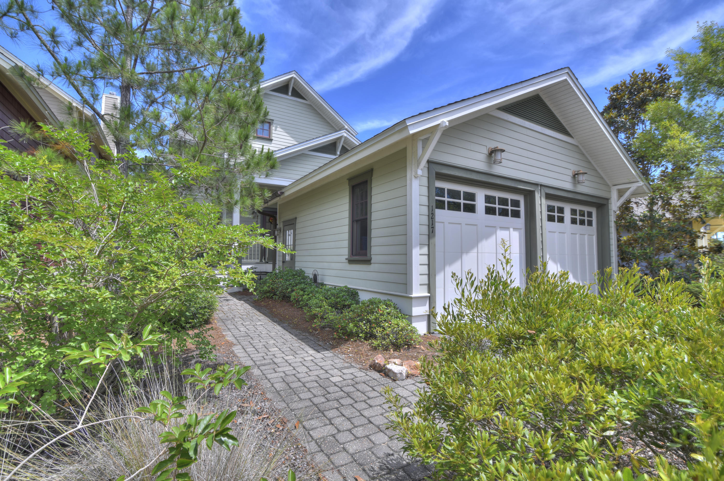 Wild Heron - Residential