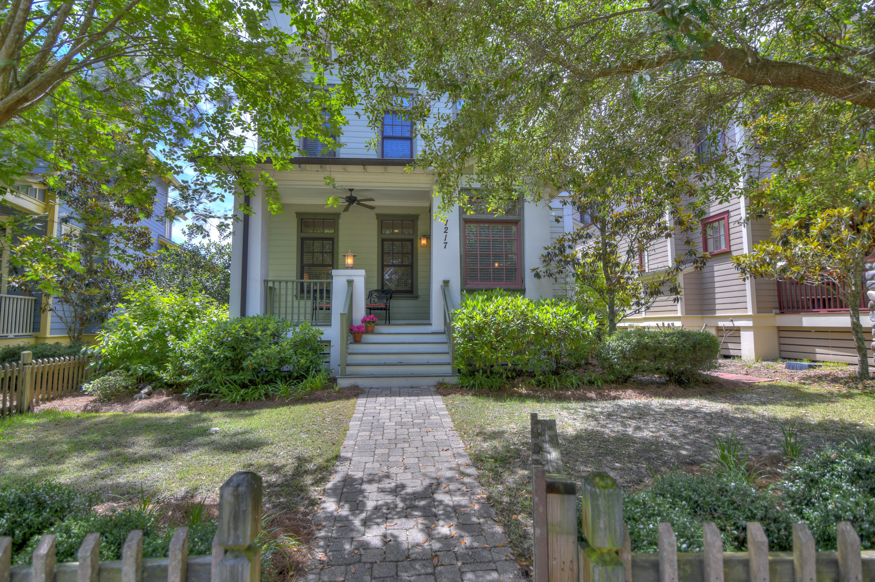 Wild Heron - Residential