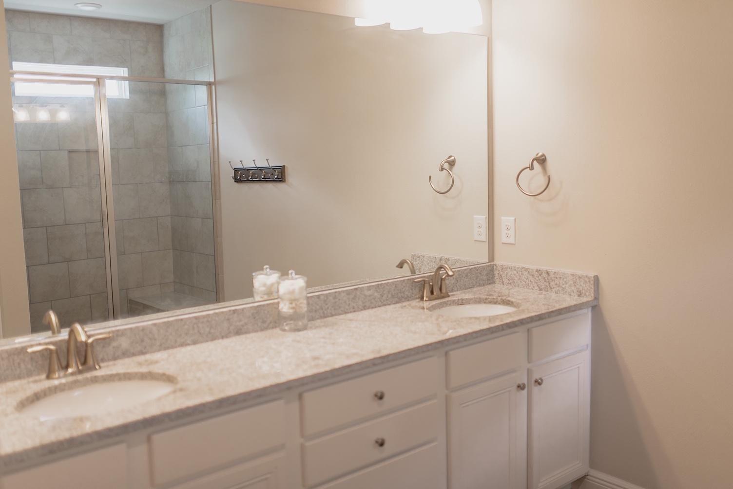 STONEGATE - Residential