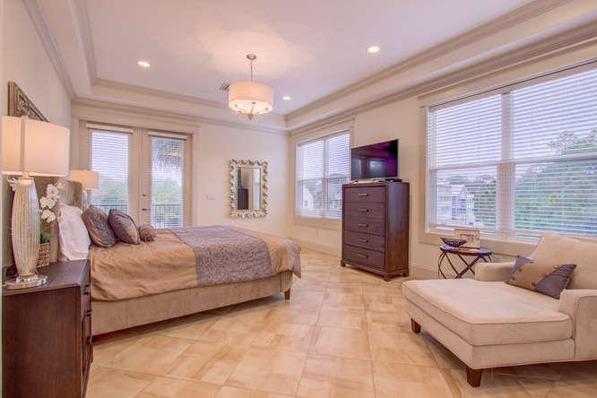 GULF SHORE MANOR - Residential