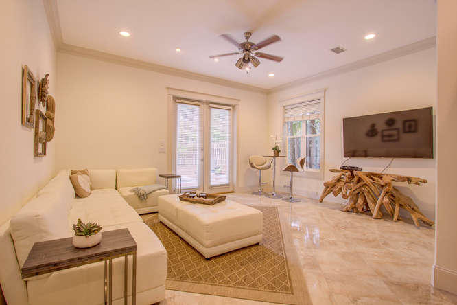 GULF SHORE MANOR - Residential