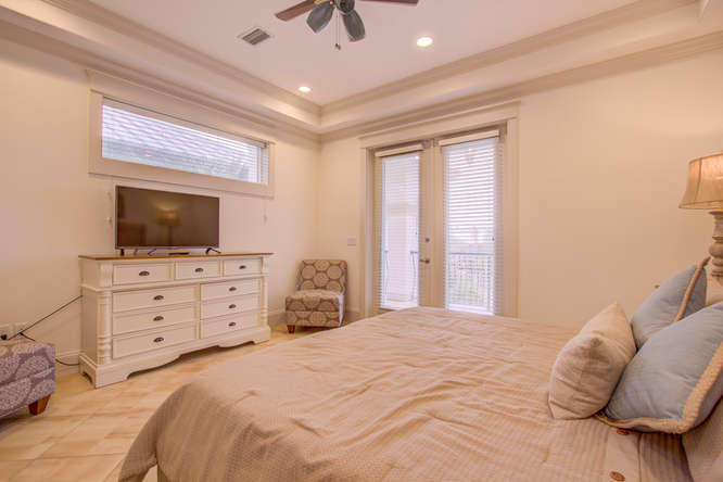 GULF SHORE MANOR - Residential