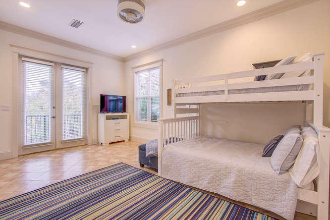 GULF SHORE MANOR - Residential