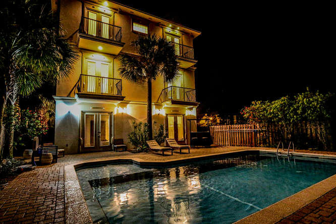 GULF SHORE MANOR - Residential