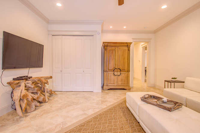 GULF SHORE MANOR - Residential
