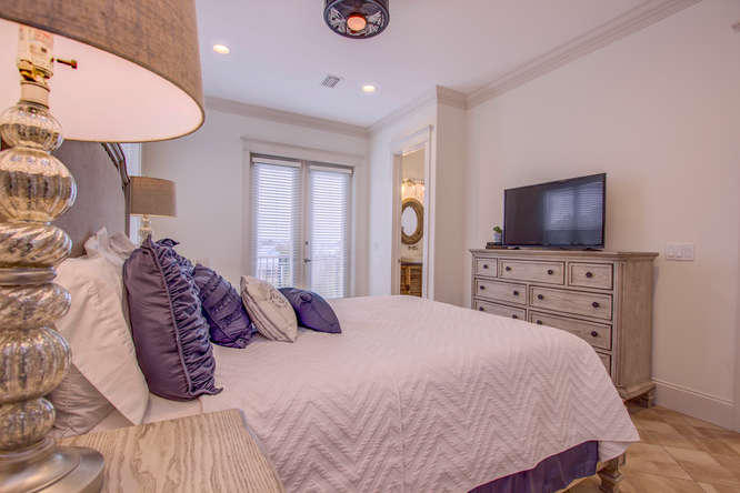 GULF SHORE MANOR - Residential