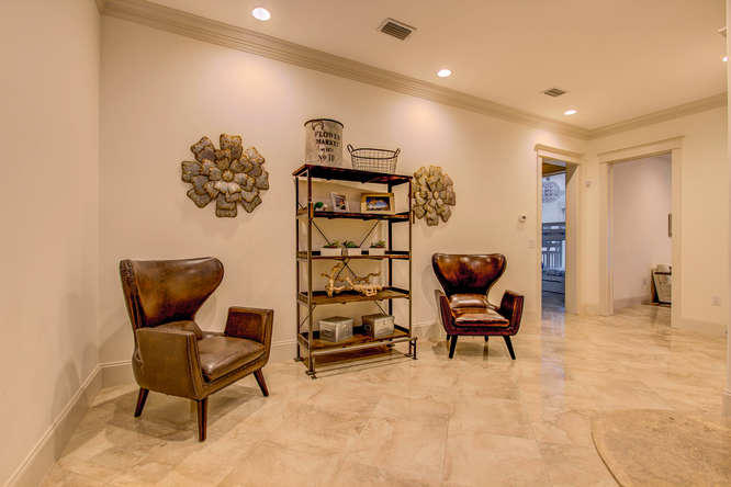 GULF SHORE MANOR - Residential
