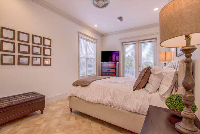 GULF SHORE MANOR - Residential