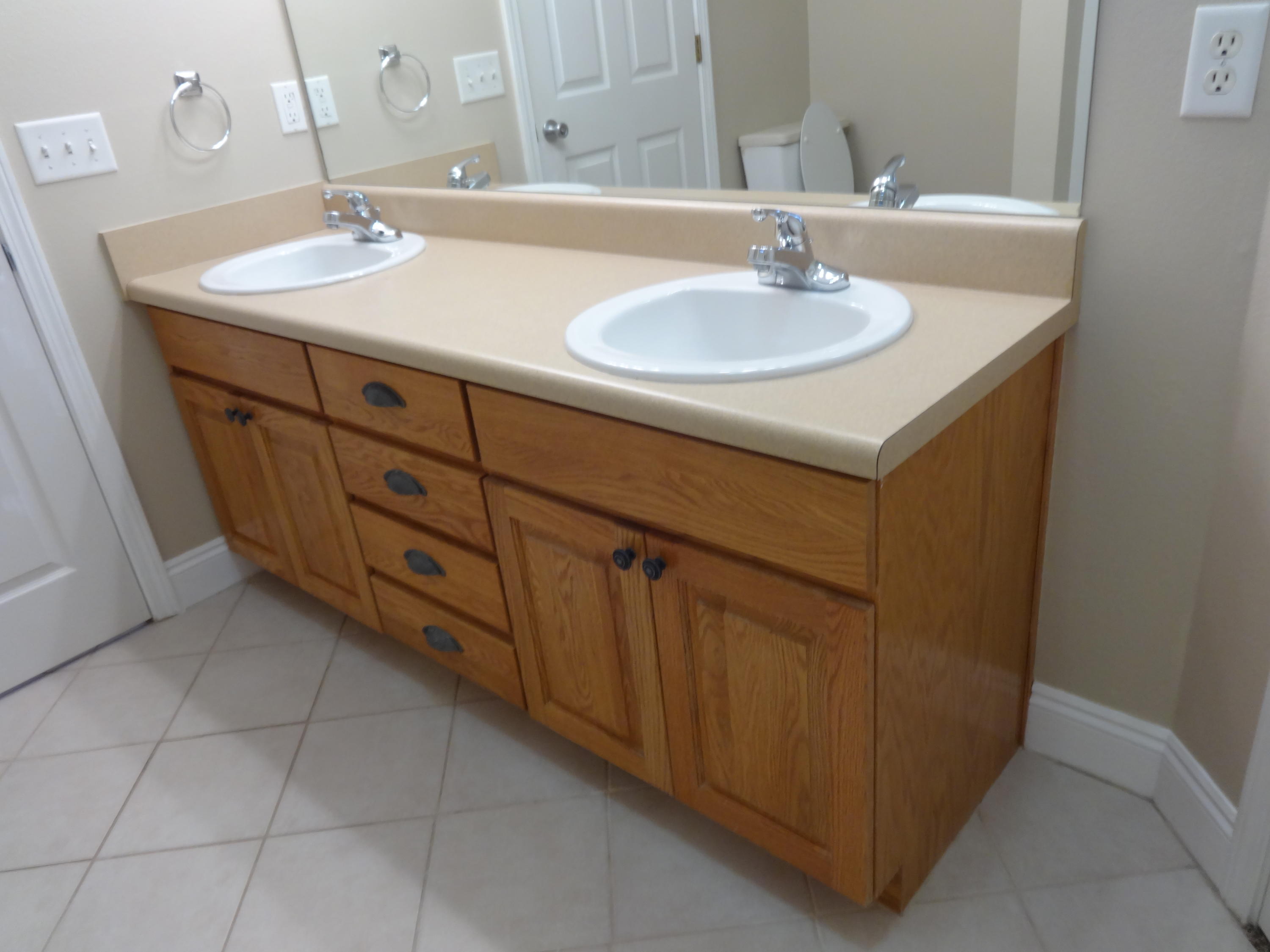 WHITE OAK ESTATES - Residential