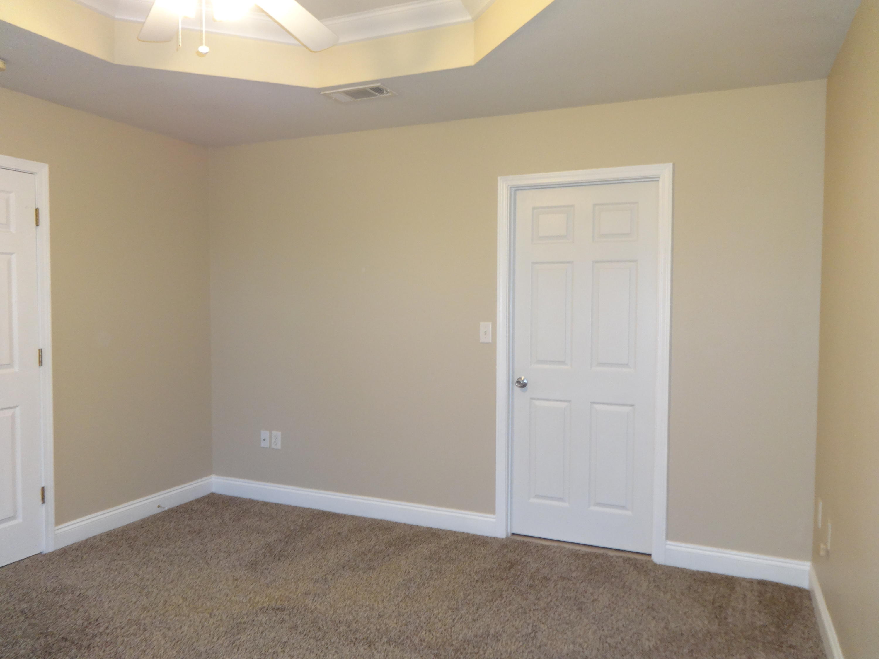 WHITE OAK ESTATES - Residential