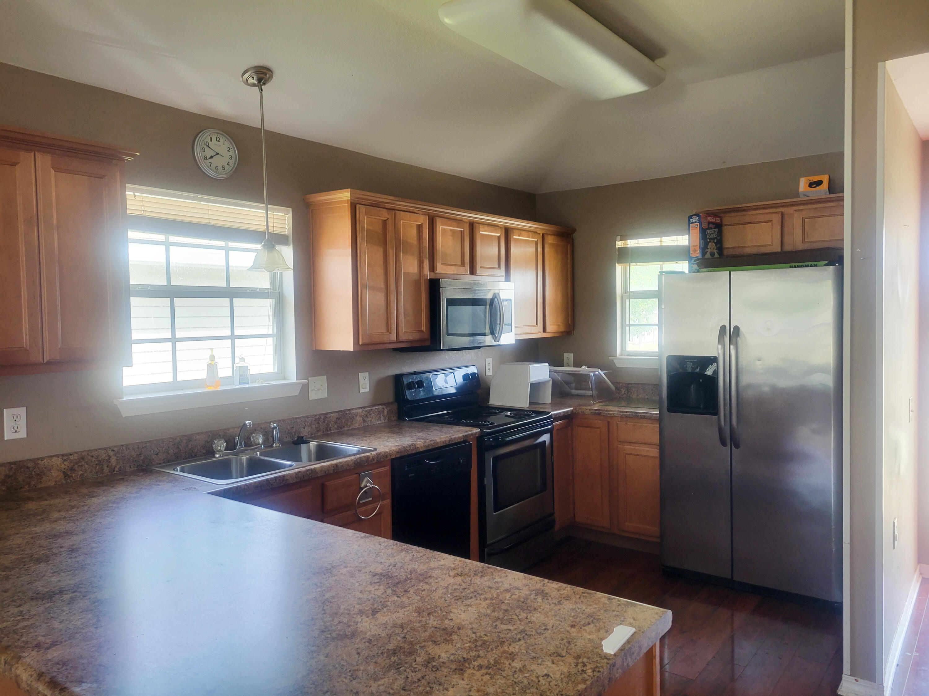 SHADOW LAKES - Residential