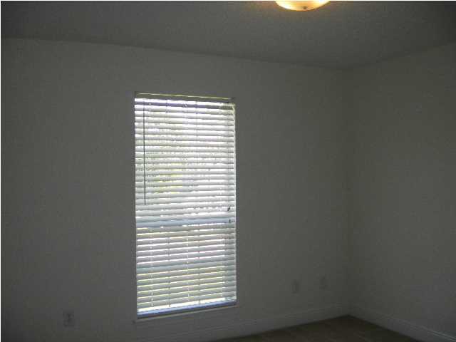 FOX VALLEY - Residential Lease