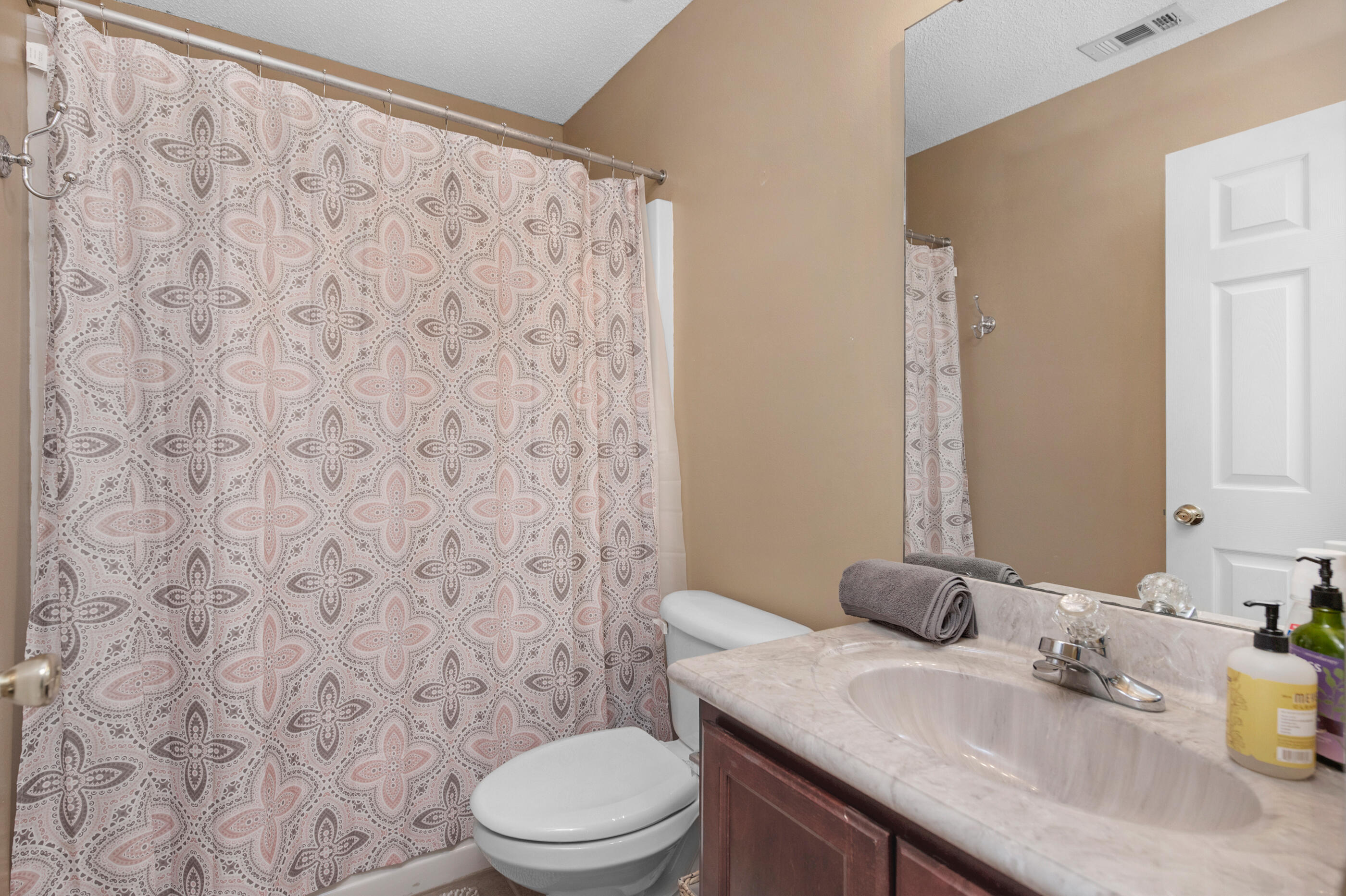 NORTH RIDGE CREEK S/D 1ST ADDN - Residential