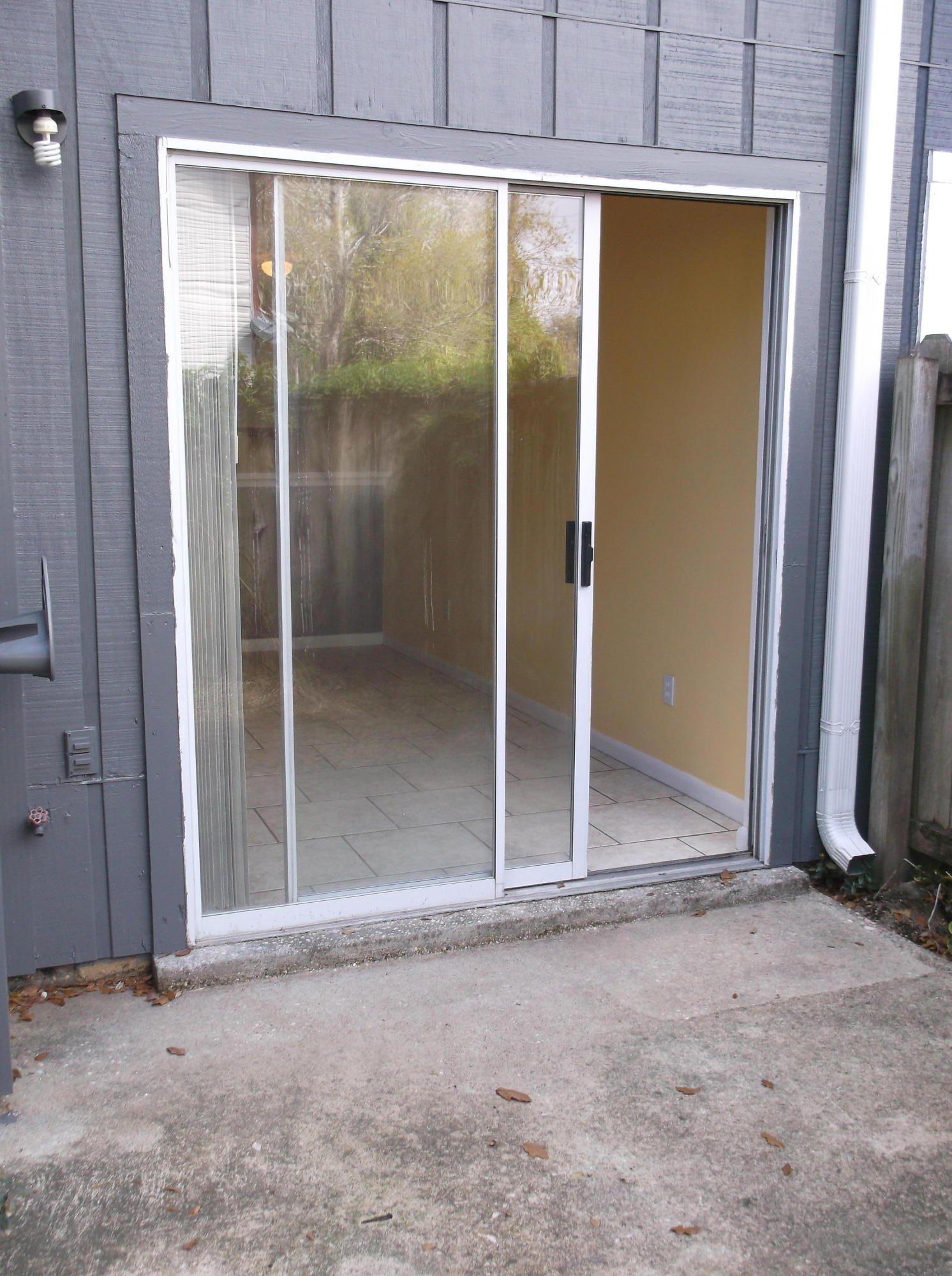 OLYMPIA COURT - Residential