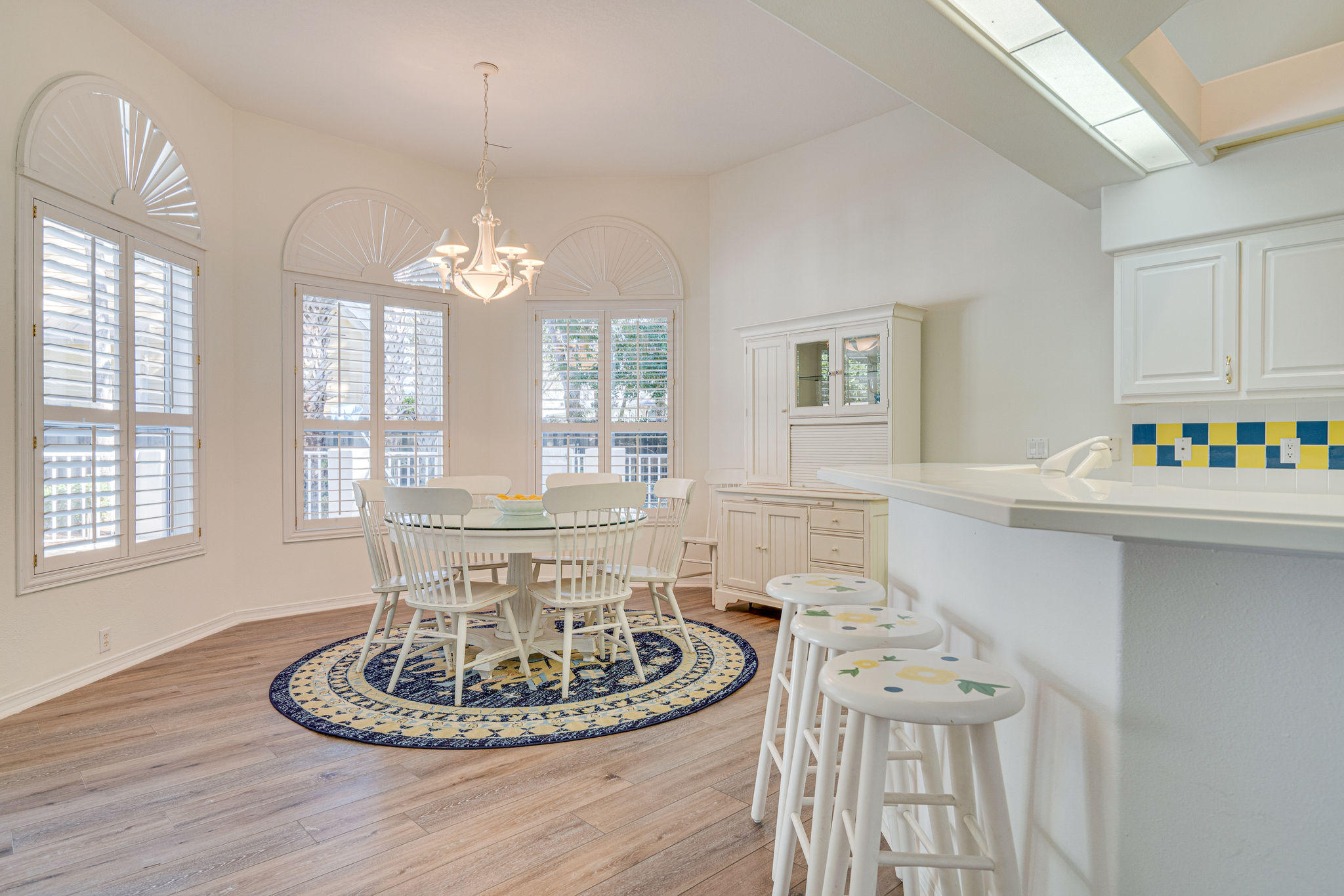 BAYTOWNE AVE EAST - Residential