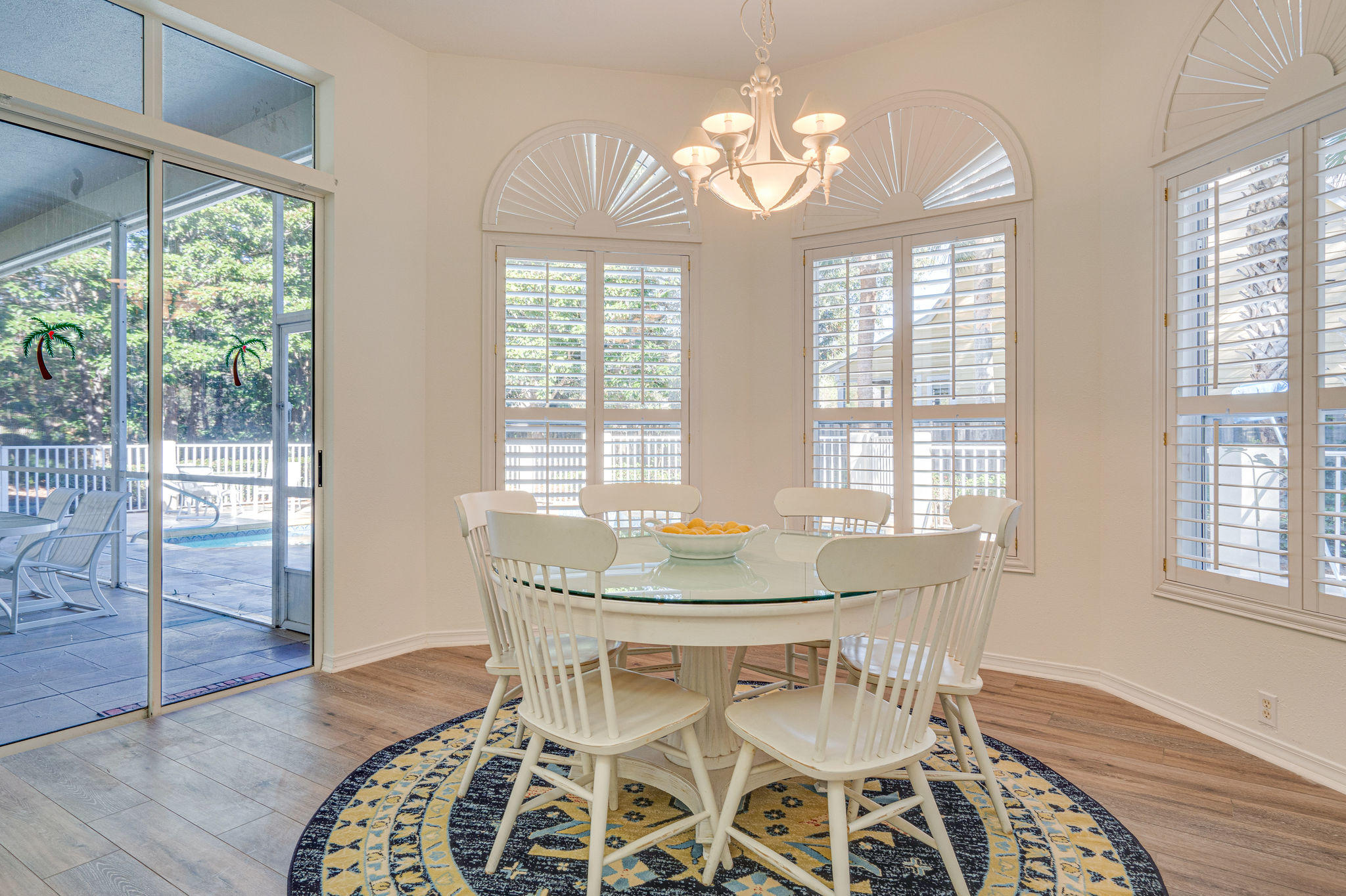 BAYTOWNE AVE EAST - Residential