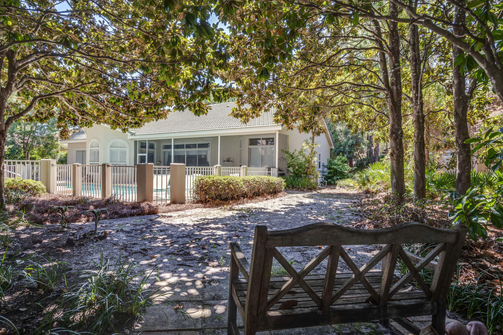 BAYTOWNE AVE EAST - Residential