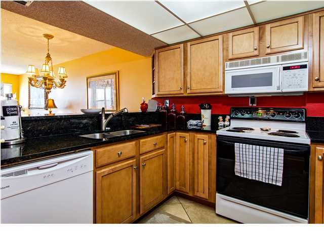 SHORES TOWNHOUSES - Residential