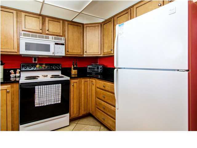 SHORES TOWNHOUSES - Residential