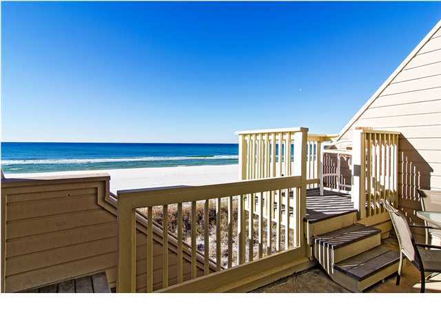 SHORES TOWNHOUSES - Residential