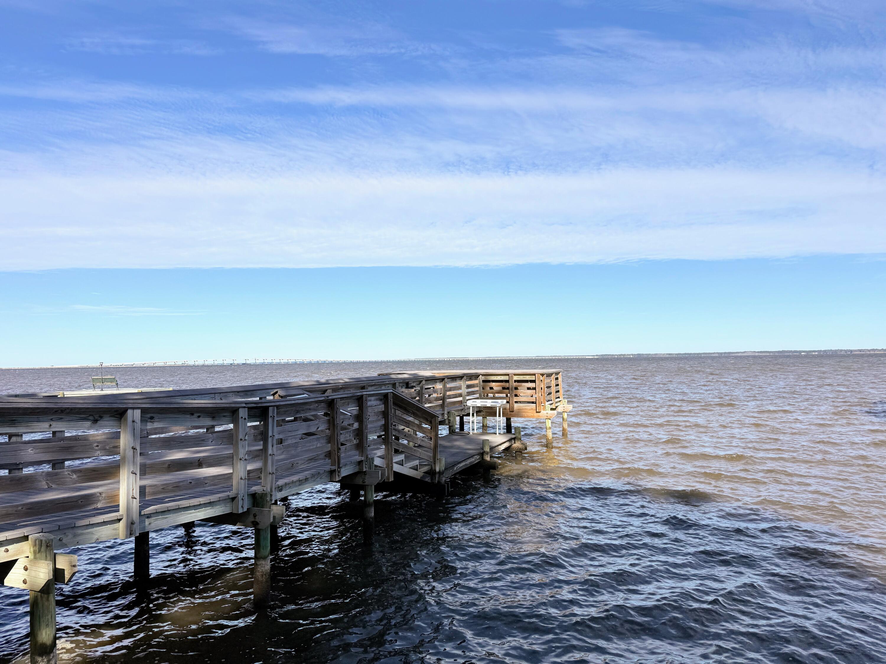 MAGNOLIA BEACH - Land