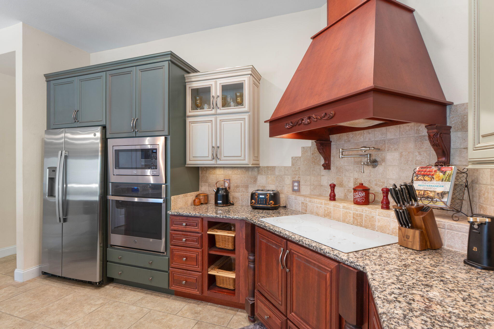 HIDDEN CREEK ESTATES AT HOLLEY BY THE SEA - Residential