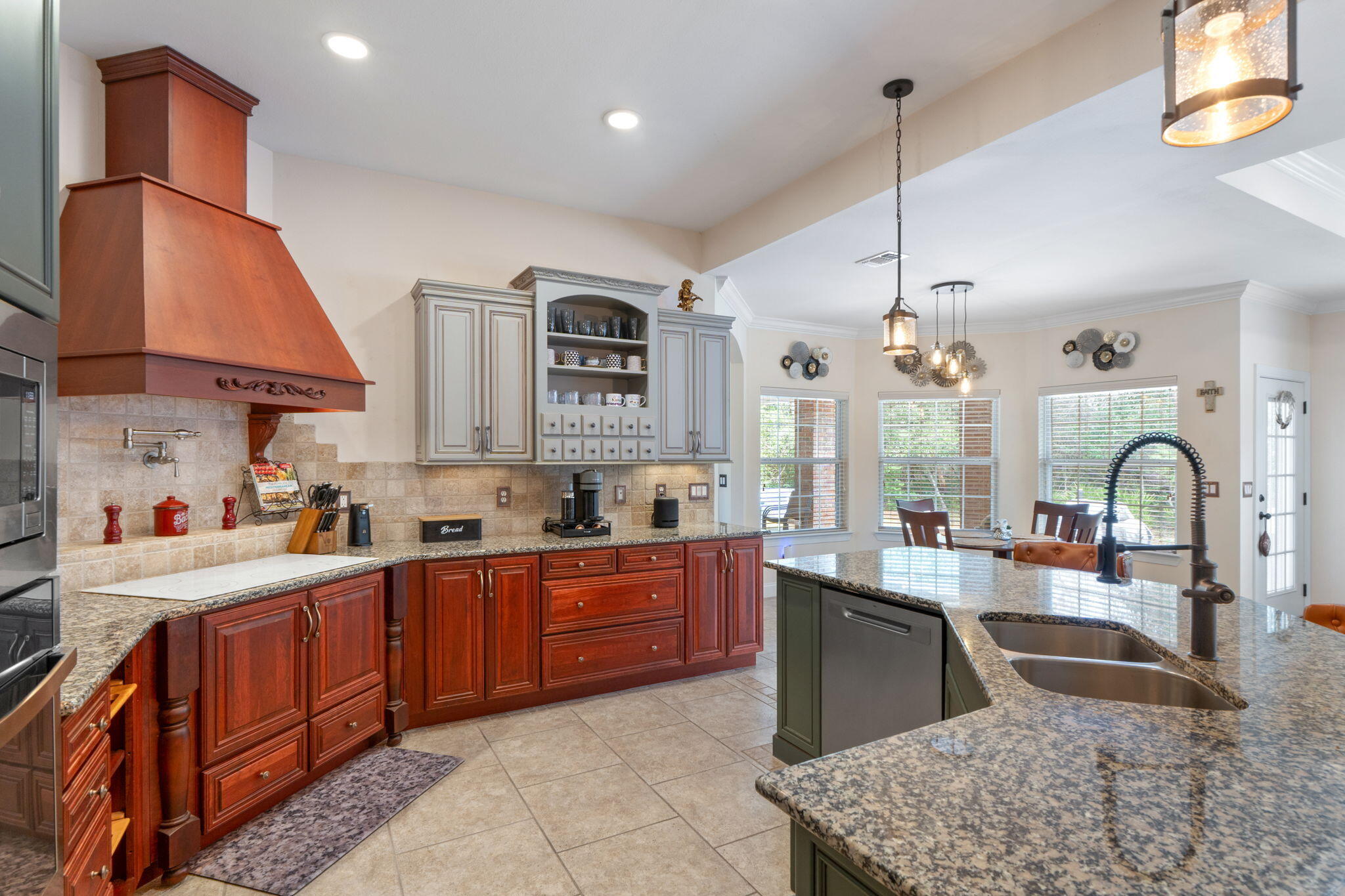 HIDDEN CREEK ESTATES AT HOLLEY BY THE SEA - Residential