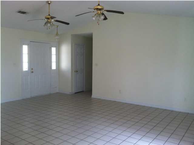 COUNTRYVIEW ESTATES 1ST ADDN - Residential Lease