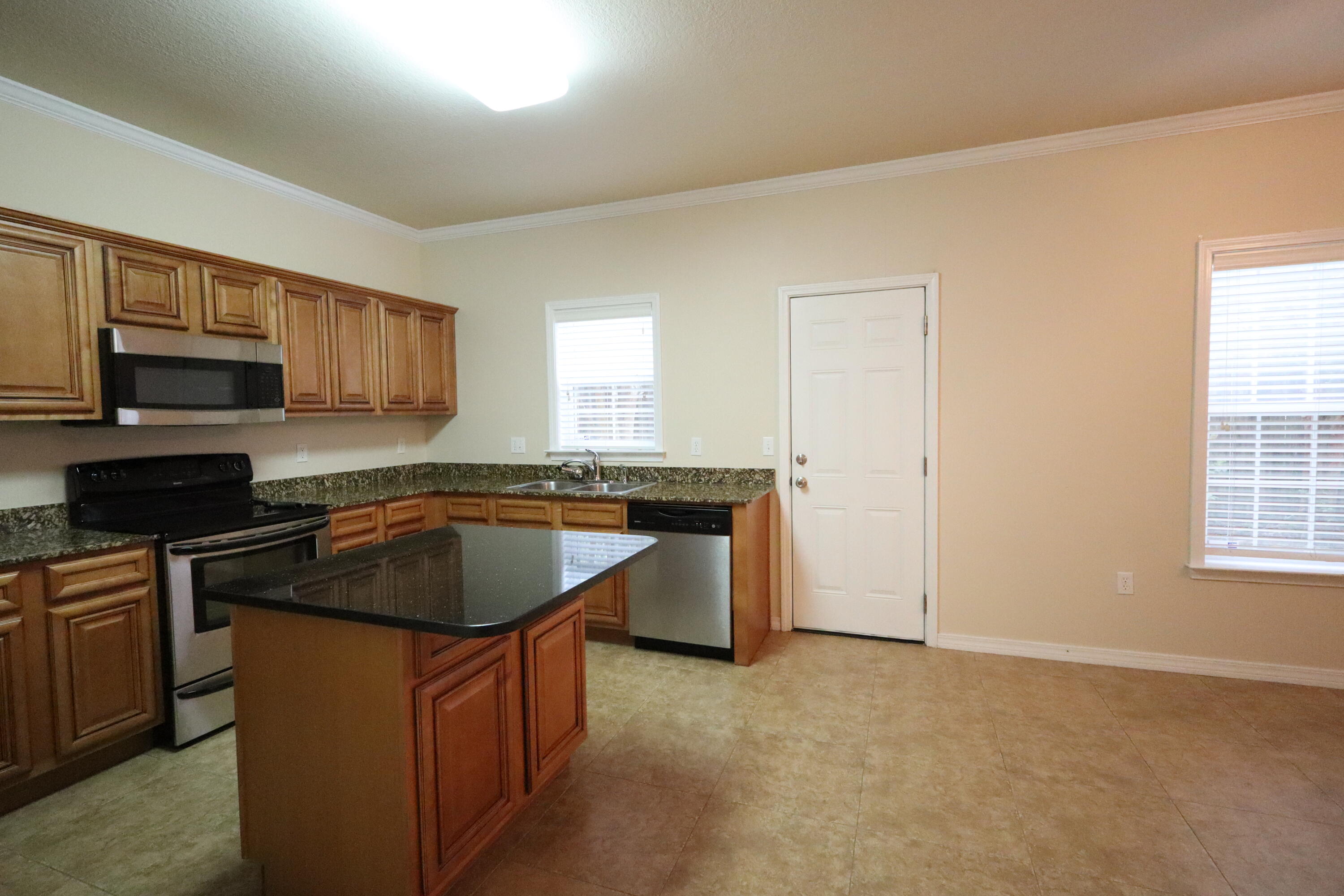 MERIDIAN SQUARE T/H - Residential Lease