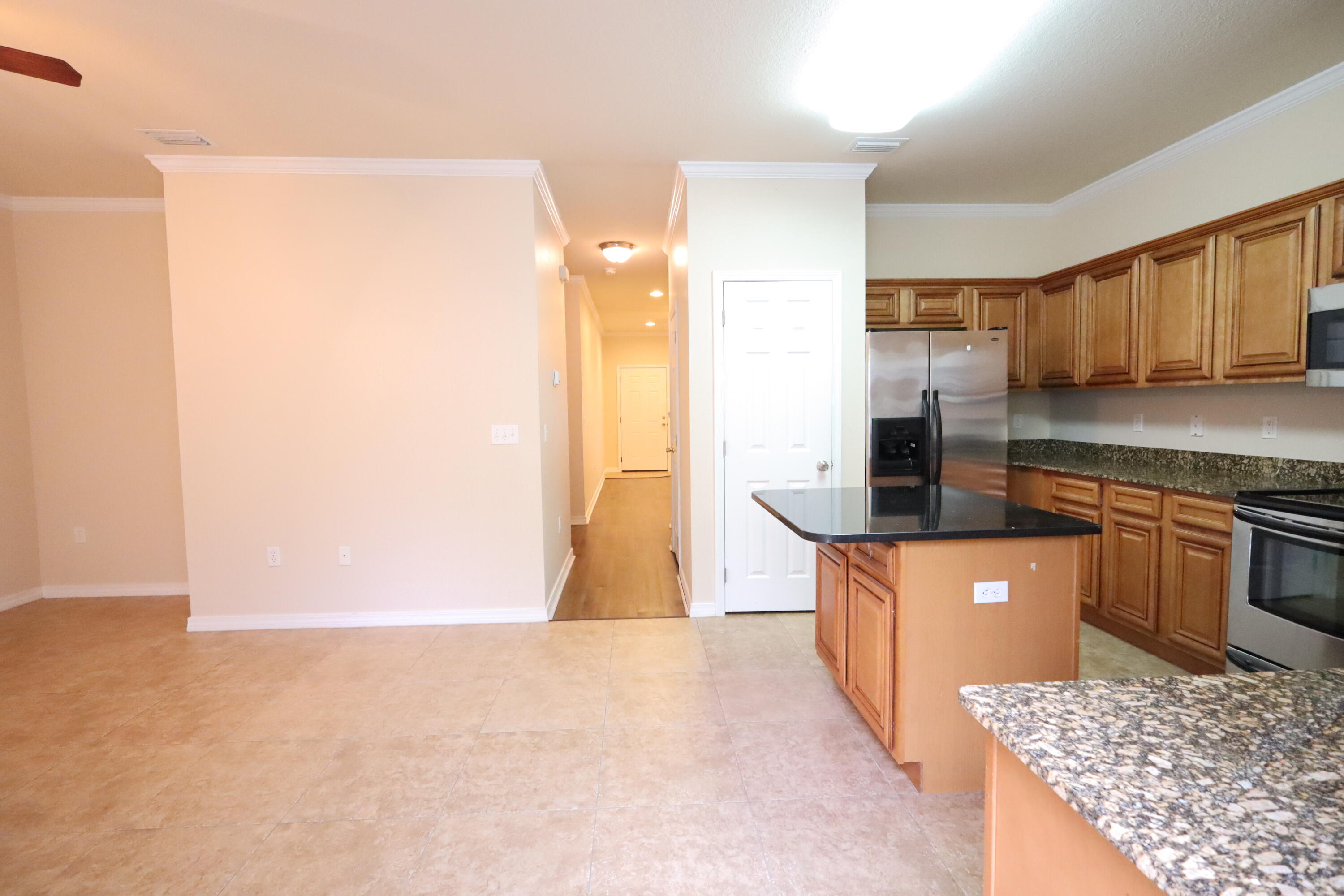 MERIDIAN SQUARE T/H - Residential Lease