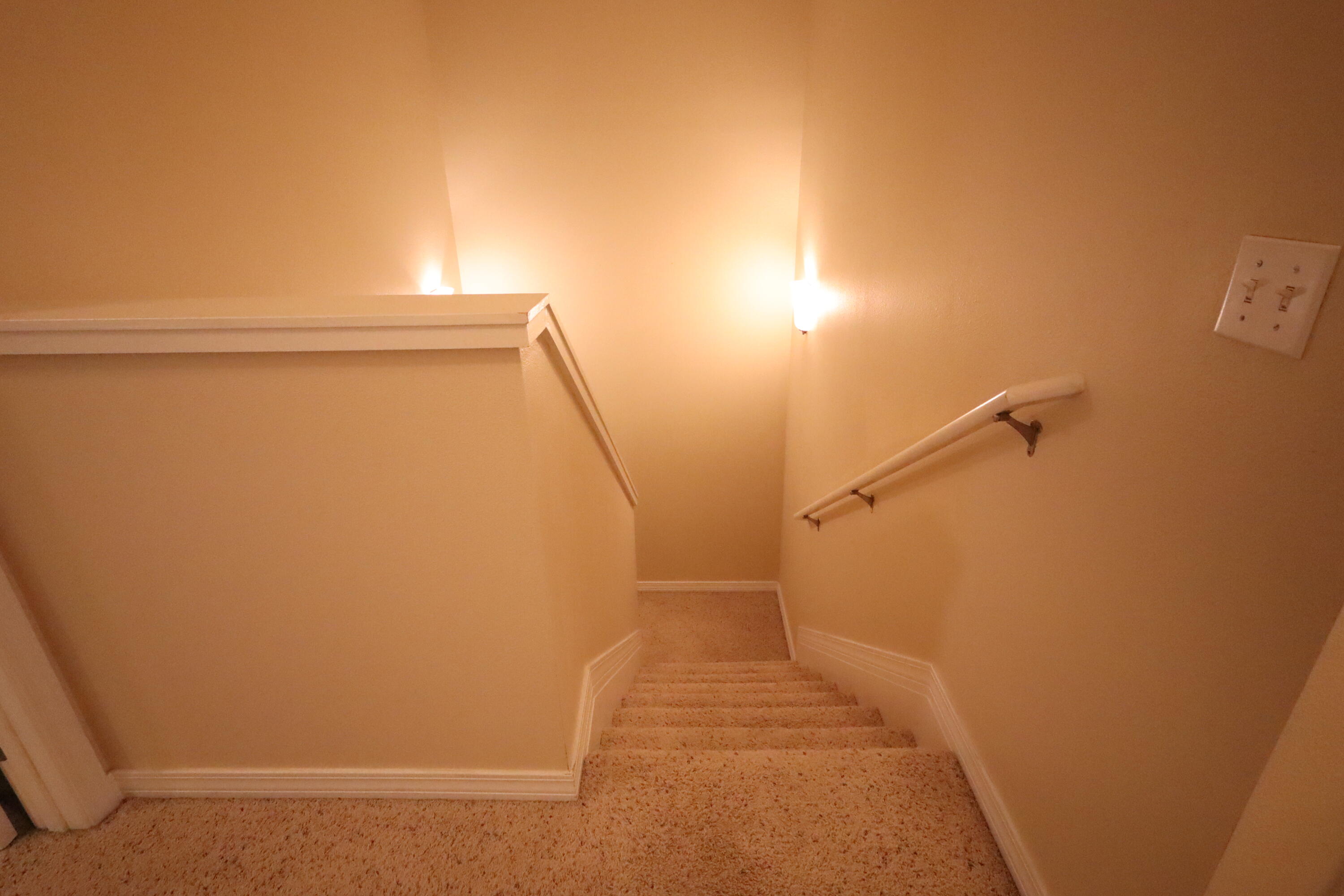 MERIDIAN SQUARE T/H - Residential Lease