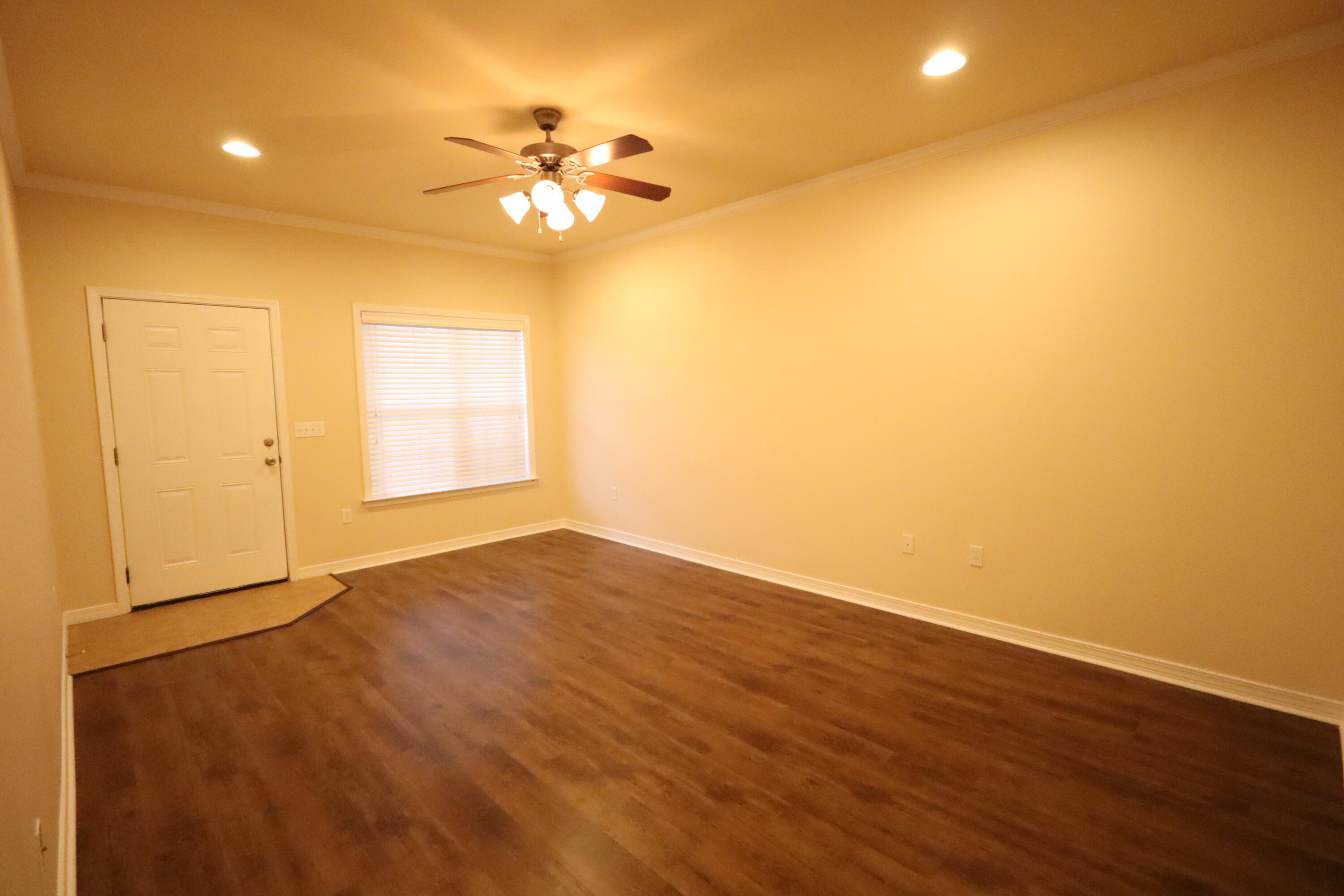 MERIDIAN SQUARE T/H - Residential Lease