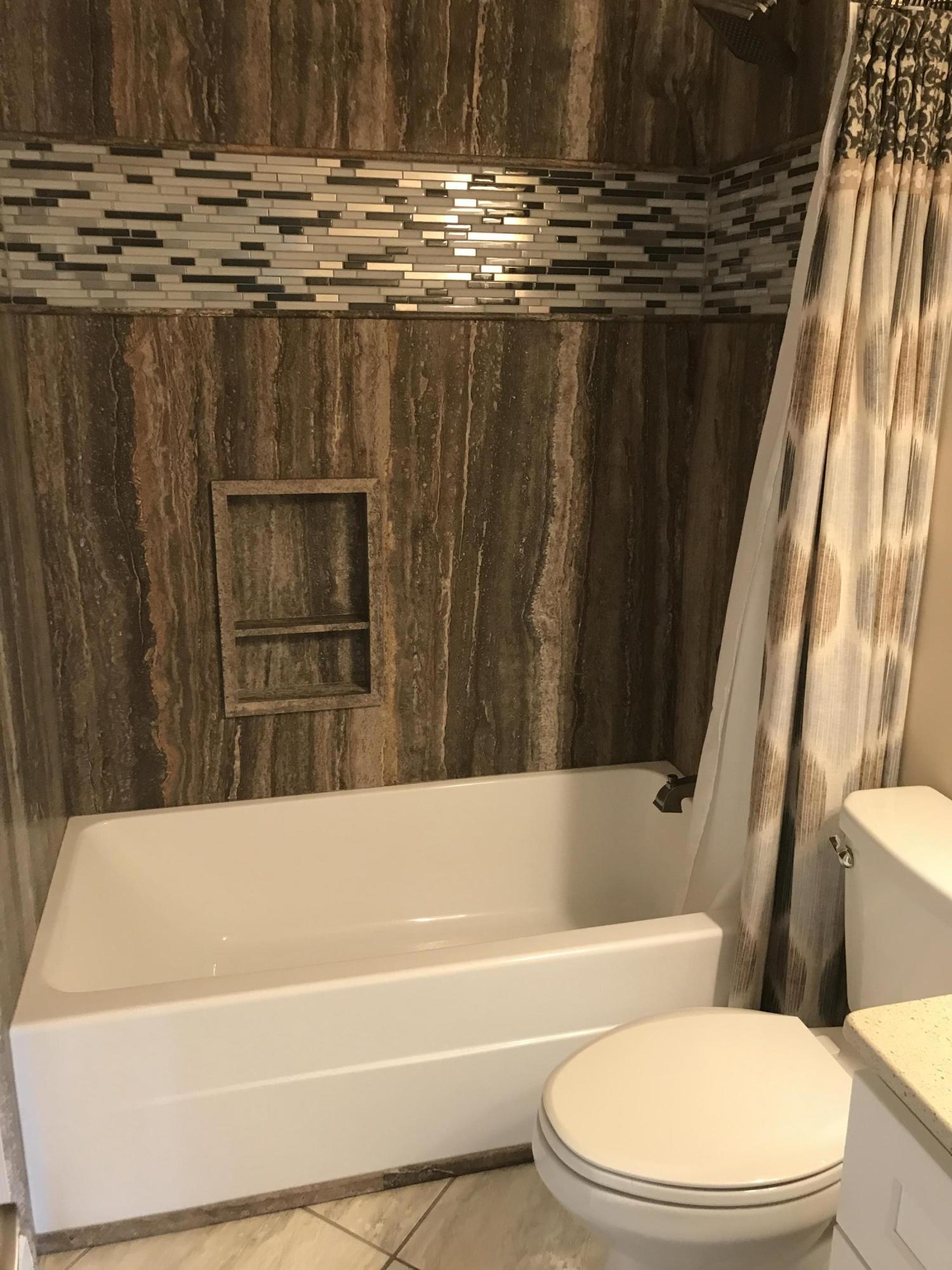 PAVILION PALMS - Residential Lease