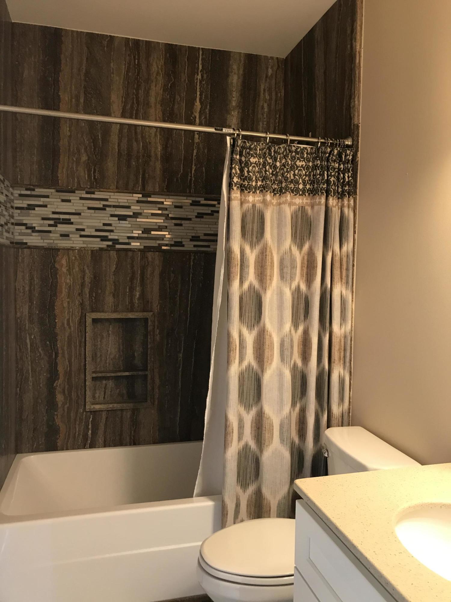 PAVILION PALMS - Residential Lease