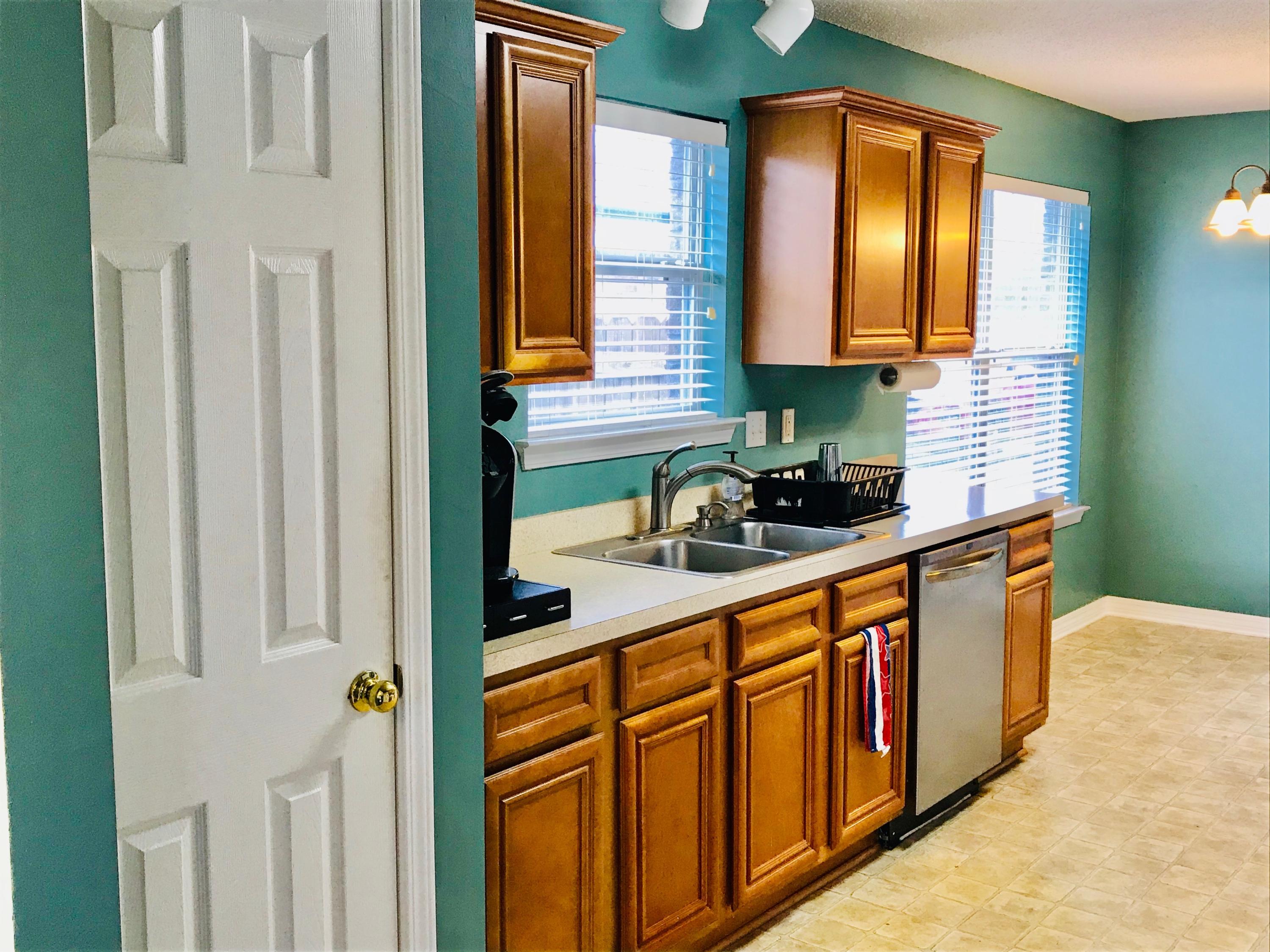 KELLIE'S WAY - Residential