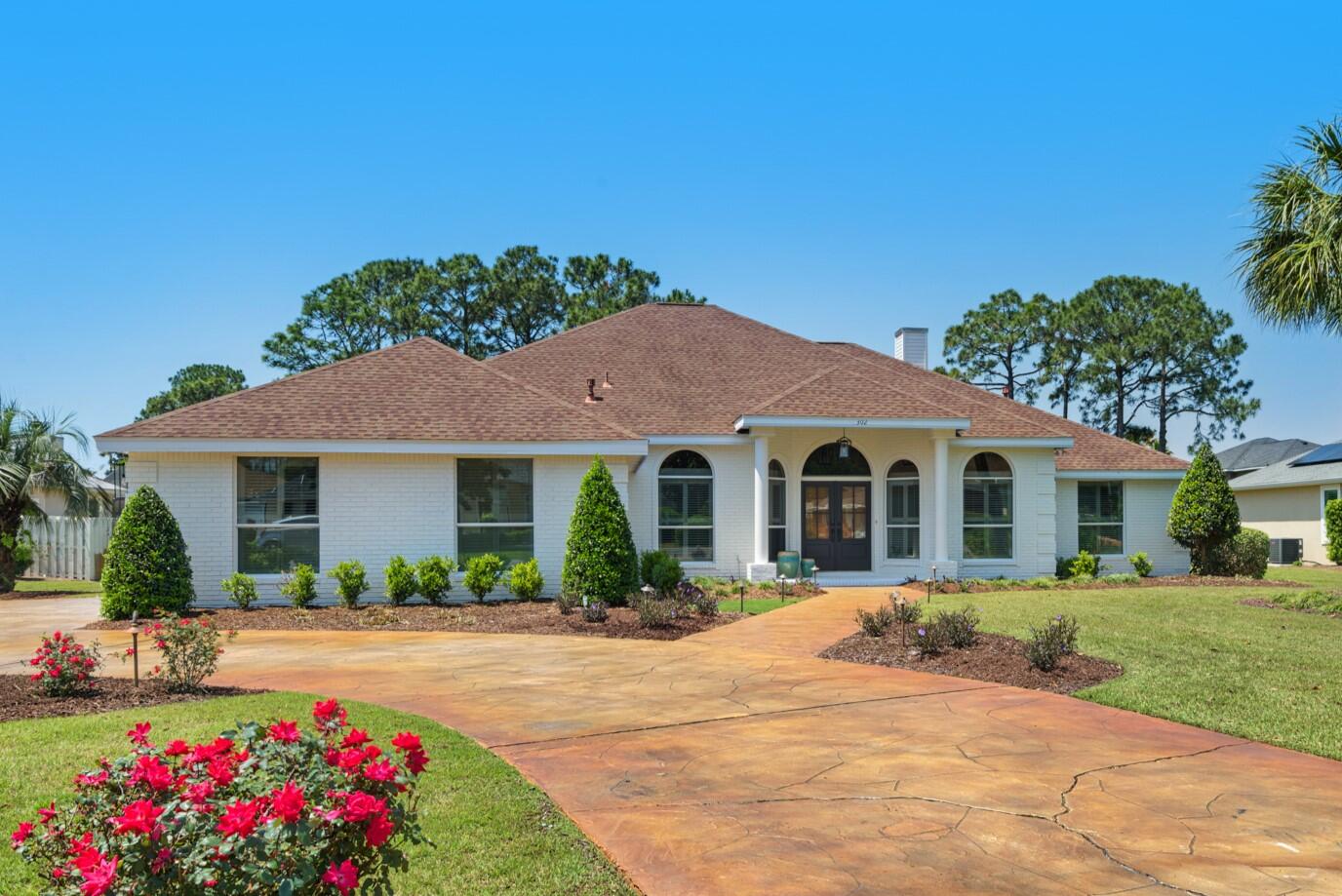 EMERALD BAY/BAYWINDS GOLF ESTATES PH 3 - Residential