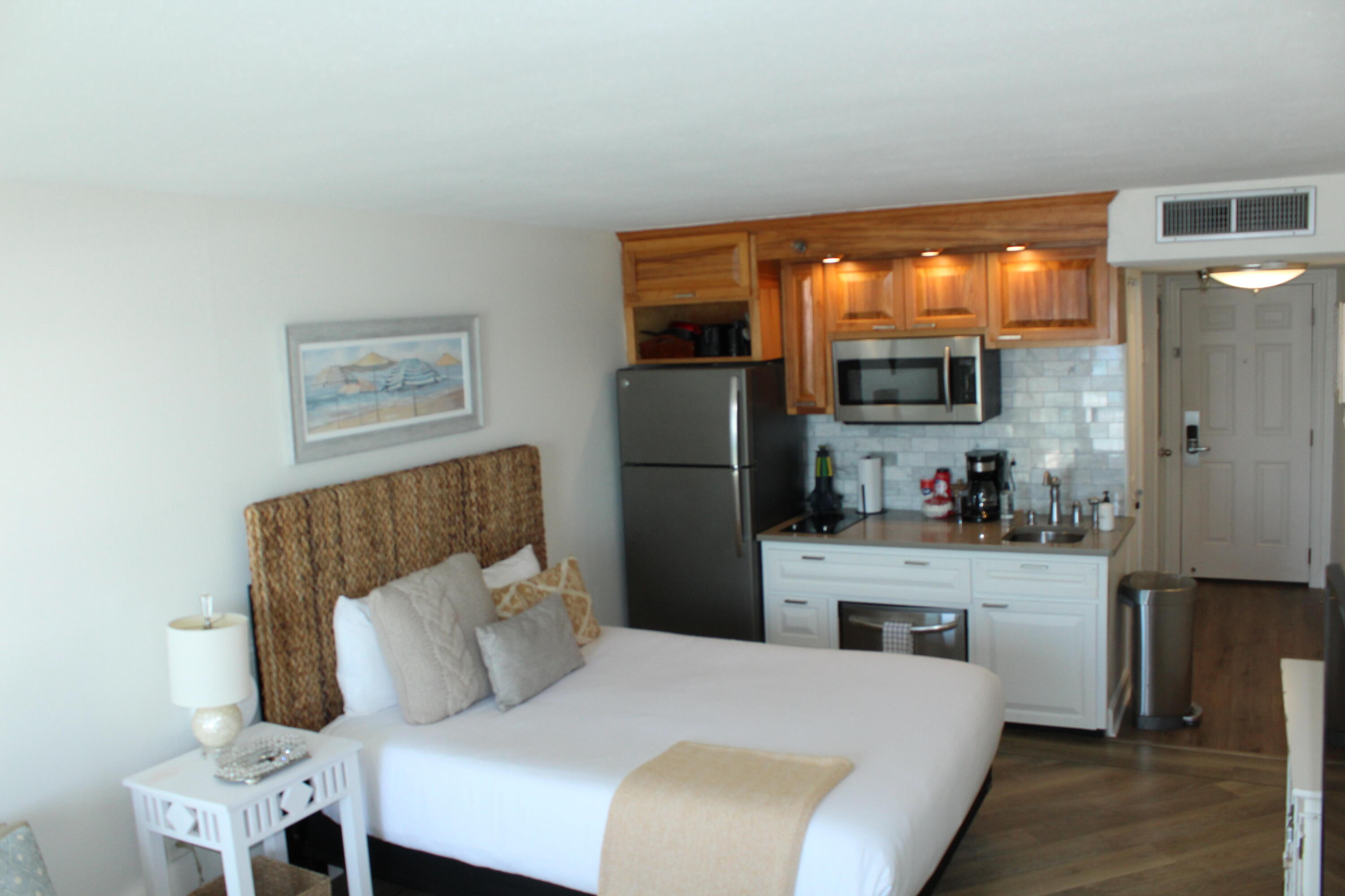 ISLANDER BEACH RESORT CONDO - Residential