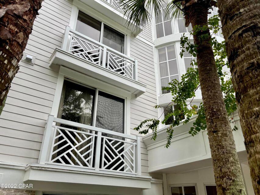 BAHIA CONDO - Residential
