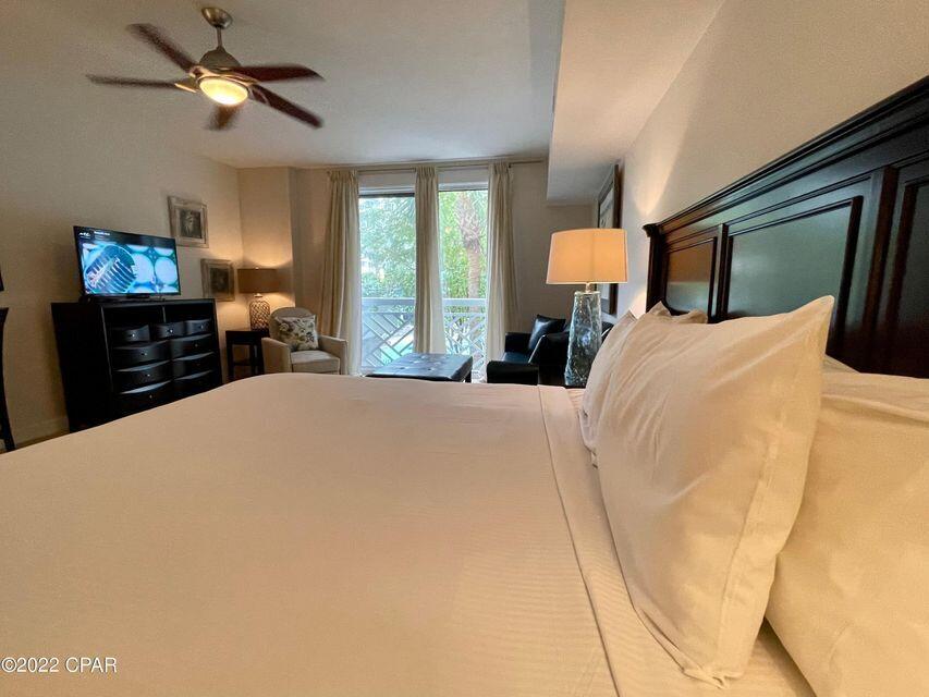 BAHIA CONDO - Residential