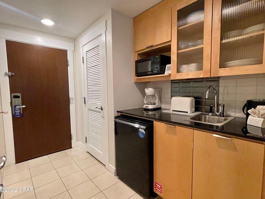 BAHIA CONDO - Residential
