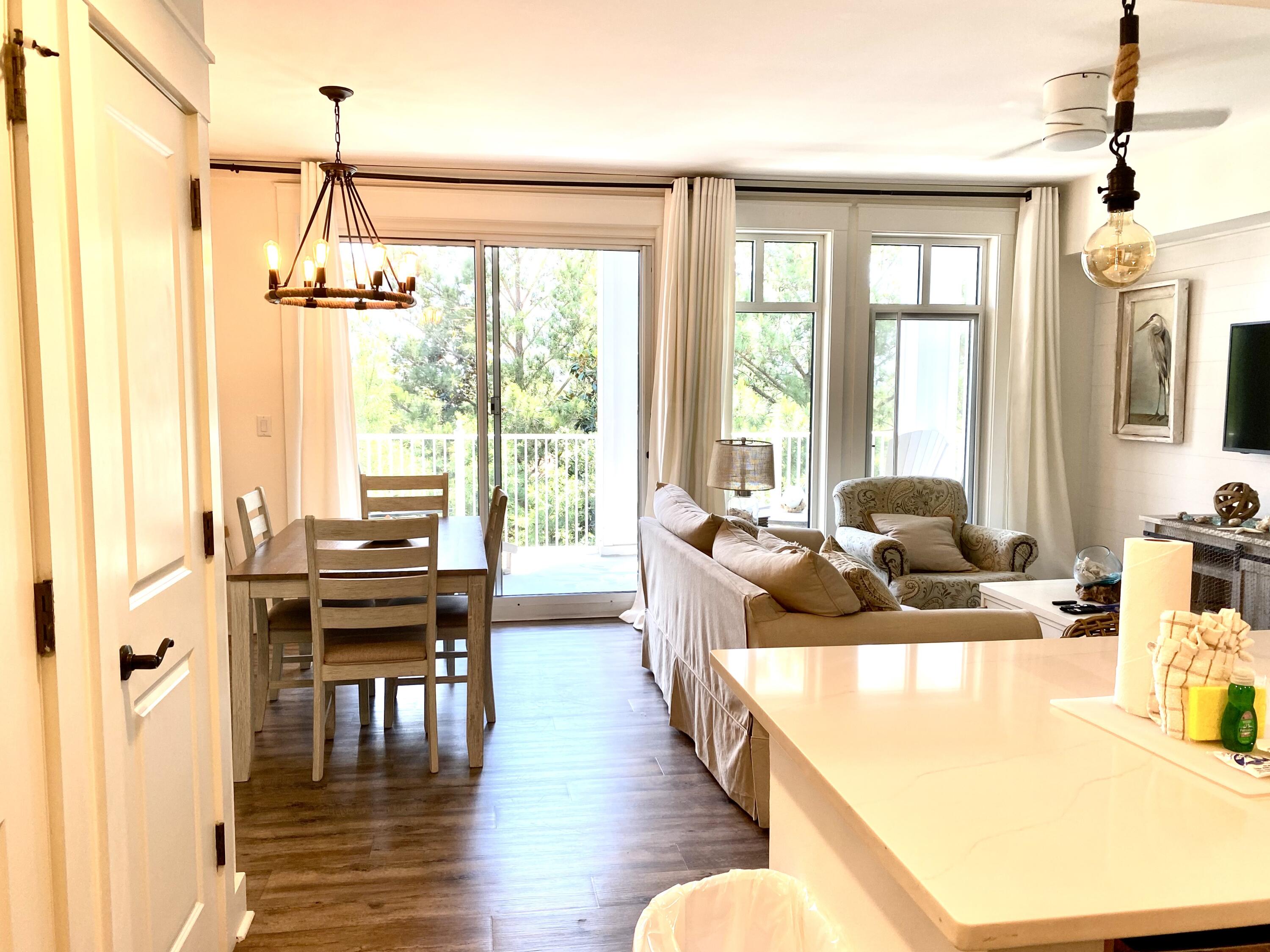 PILOT HOUSE - Residential