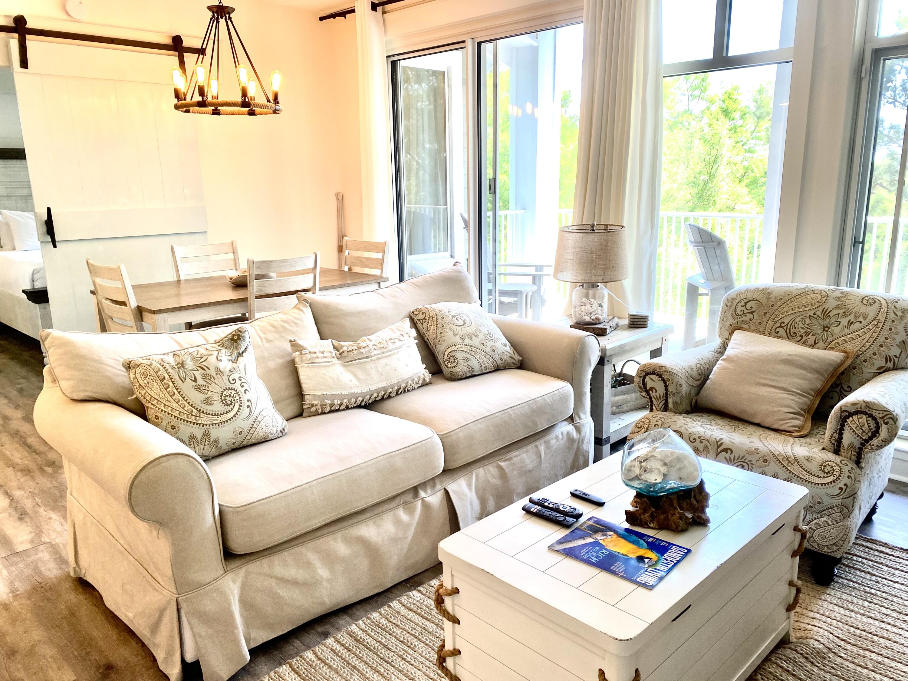 PILOT HOUSE - Residential