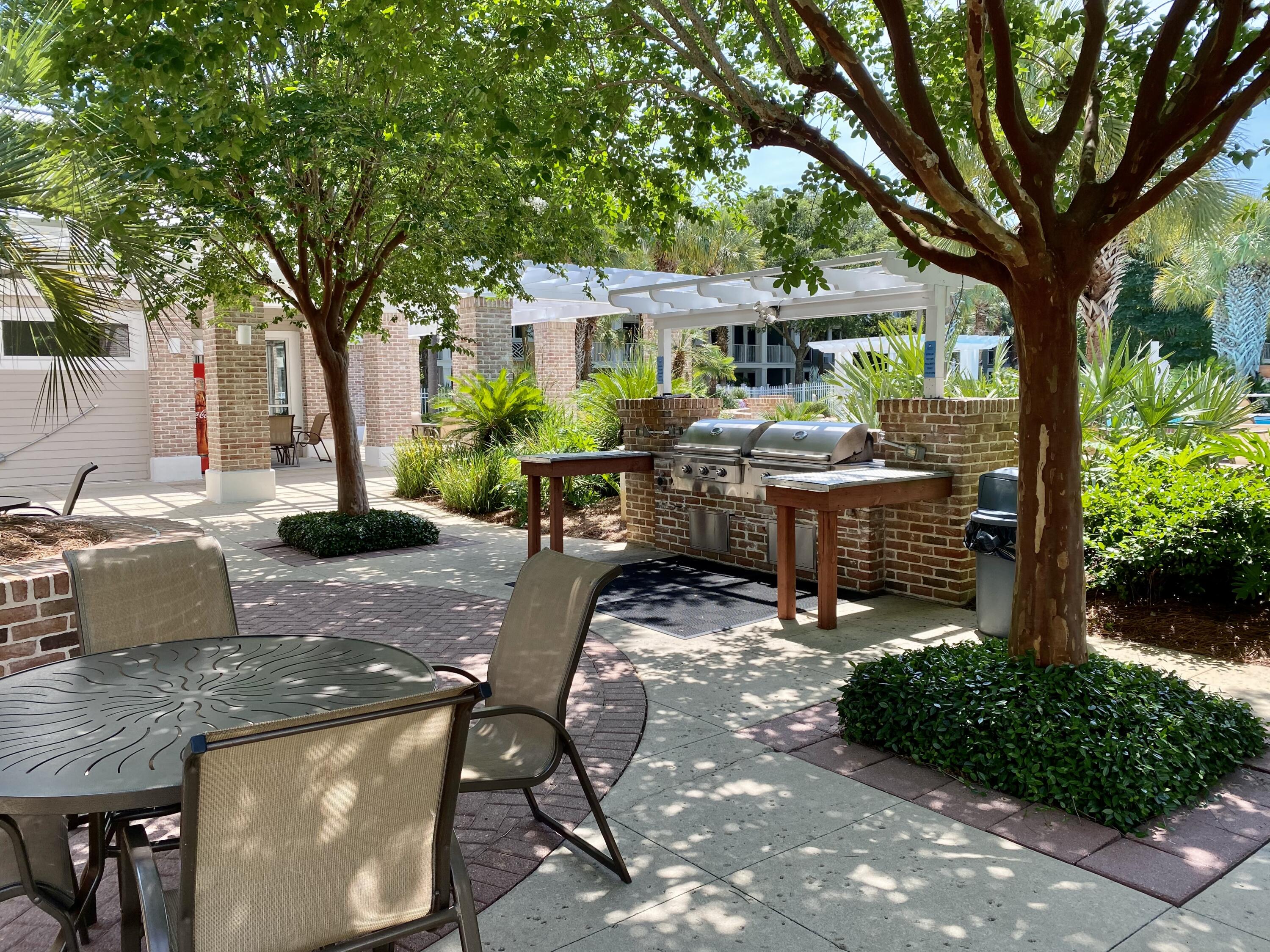 PILOT HOUSE - Residential