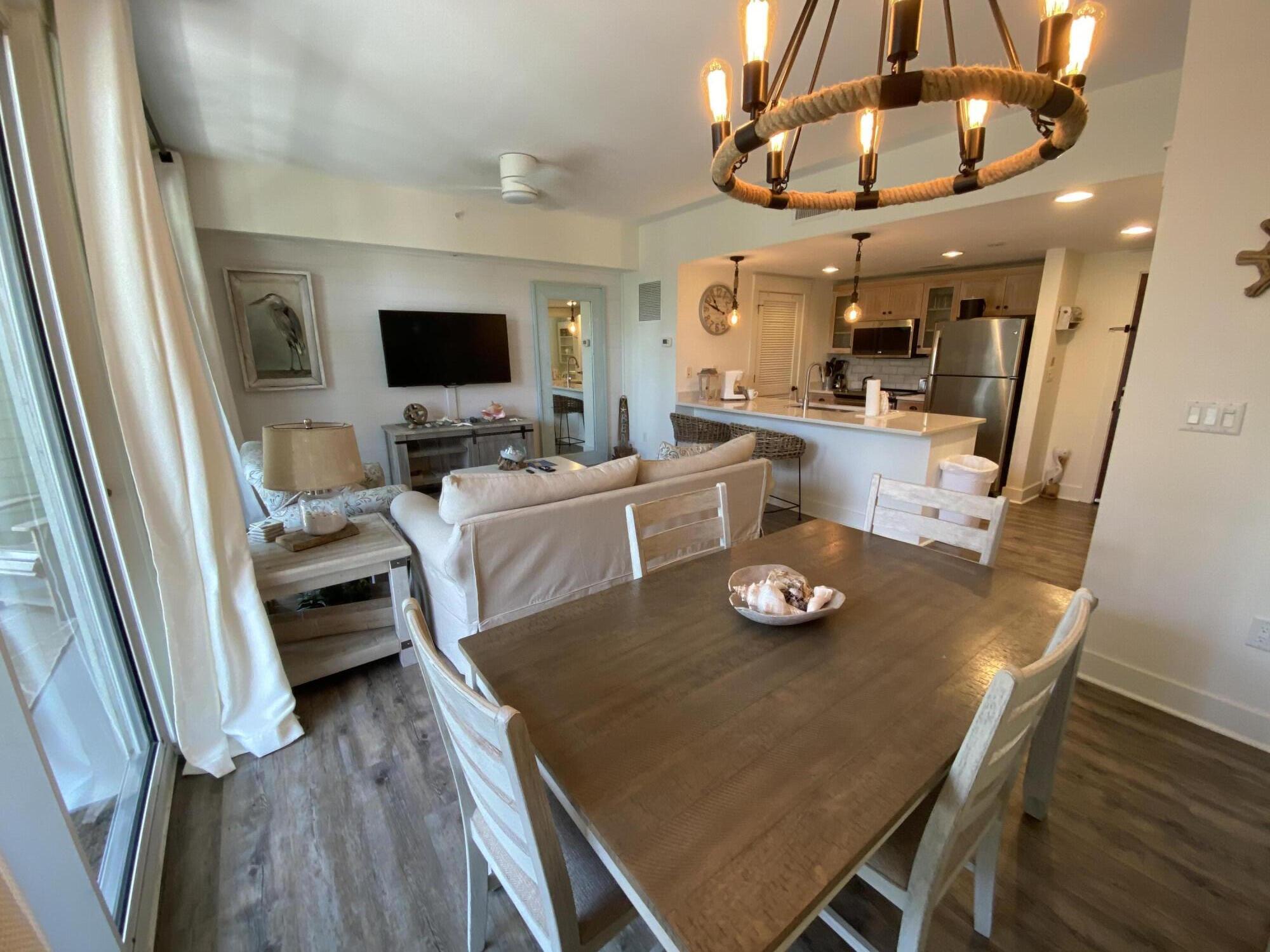 PILOT HOUSE - Residential