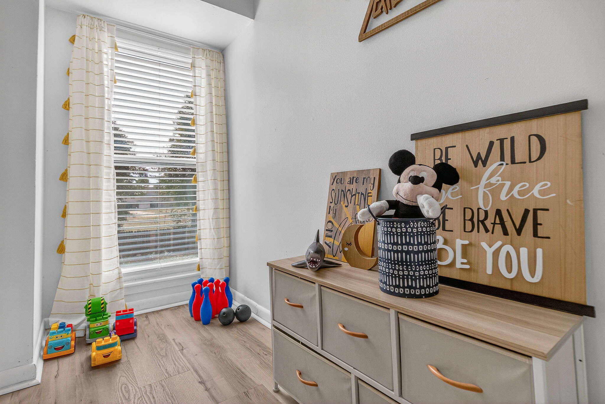 FOREST MANOR 3RD ADDN - Residential