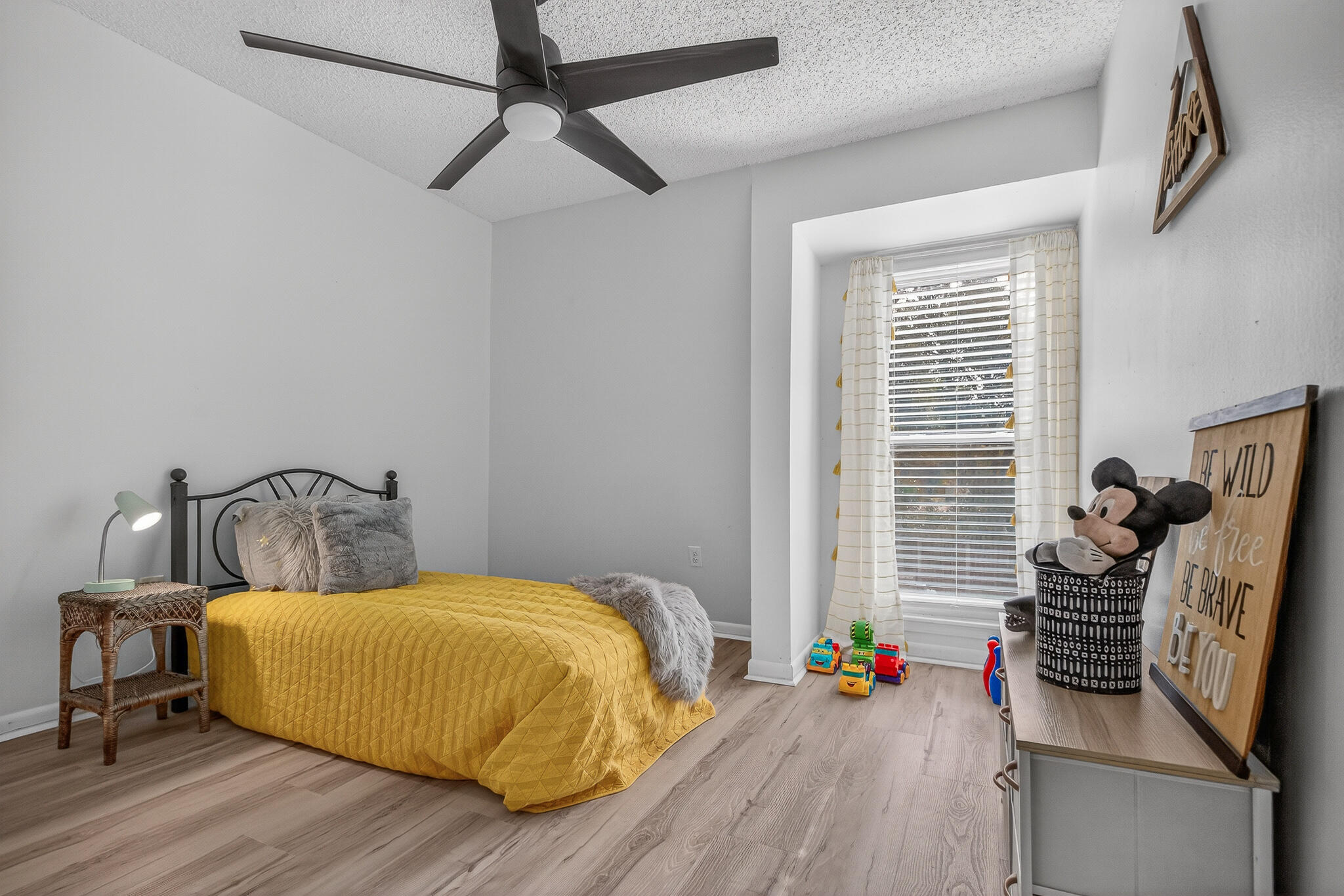 FOREST MANOR 3RD ADDN - Residential